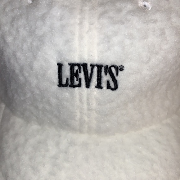 Levi's Accessories - Levi’s fuzzy sherpa baseball hat